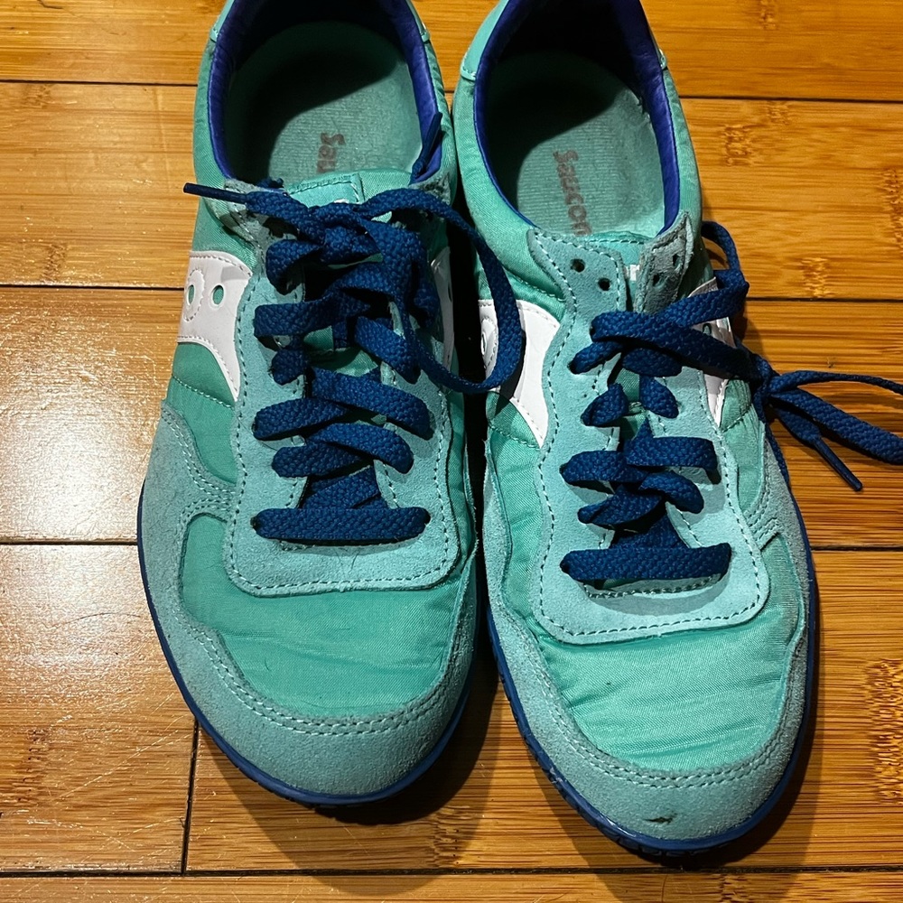 Saucony trainers